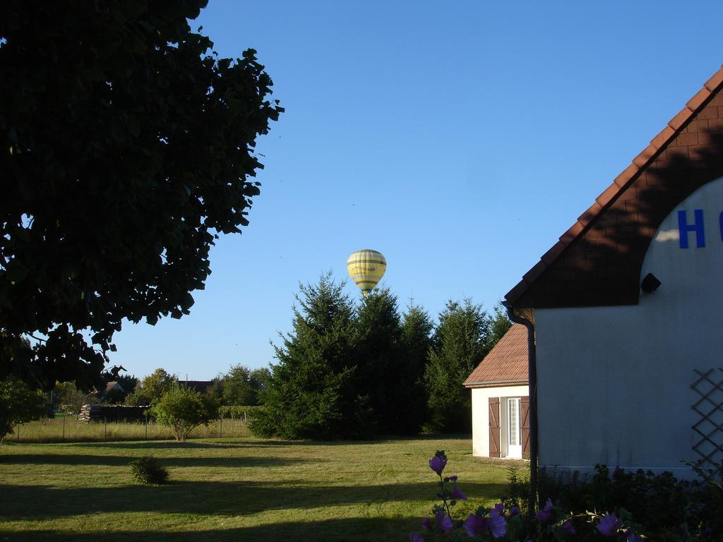 Hotel De Cormeray Шеверни Екстериор снимка